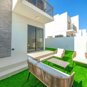 Villa Alh Vacay - Damac Hills 2 Primrose, Dubai
